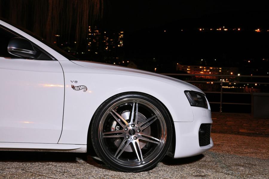 Детали экстерьера Audi S5 Coupe White Beast by Senner Tuning 2010 года  (фото 10 из 23)